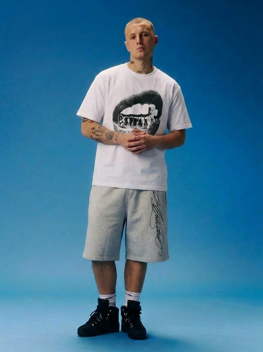 Gene Lip Tee